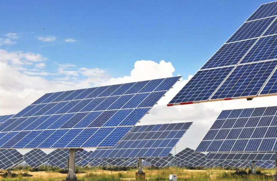 Últimos blogs de la empresa sobre Guía de mantenimiento del dispositivo de seguimiento solar: cómo mejorar la confiabilidad y extender la vida útil